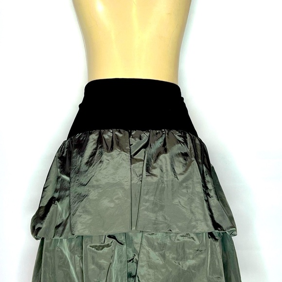 REISS KHAKI GREEN WITH BLACK BAND WAIST BUBBLE HEM SKIRT SIZE 6 - Picture 3 of 4